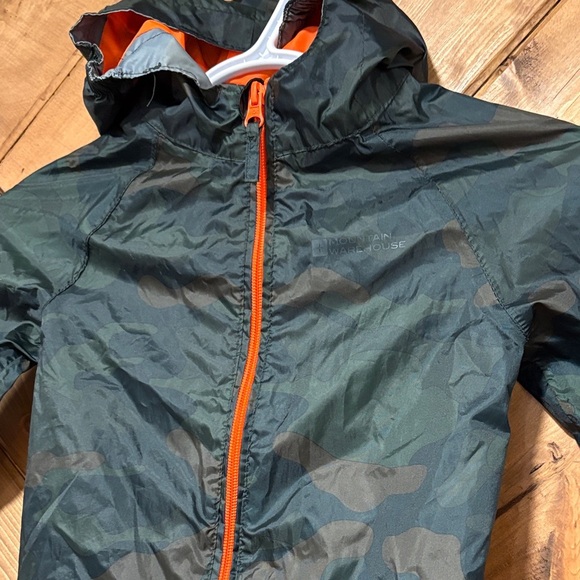 Puddle Kids Camouflage Printed Waterproof Rain Suit
Mountain Warehouse Size 2-3 - Picture 4 of 7